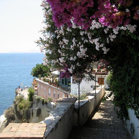Apartamento Napoli Sospesi Tra Cielo E Mare Exterior foto