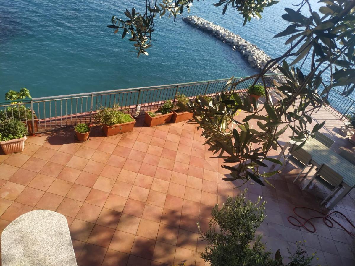 Apartamento Napoli Sospesi Tra Cielo E Mare Exterior foto